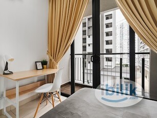 Exclusive Fully Furnished Private Medium Room with Balcony, Wakking distance LRT Melati