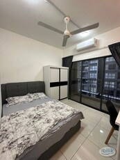FULLY FURNISHED MIDDLE ROOM WITH BALCONY FOR RENT WALKING DISTANCE LRT BANDAR TUN RAZAK