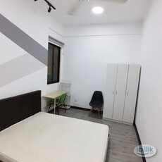 ⭐️ & ⭐️Medium Room with Aircond and Window @ D'sand Residence Old Klang Road
