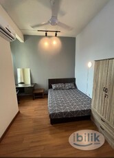 Middle Room for Rent at USJ 1 Impian Meridian Condo