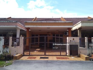 Renovated 1 Storey Terrace House Taman Pelangi Semenyih nearby Lotus