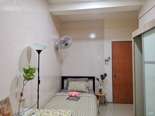 Single Room at Rafflesia Sentul Condominium, 5 Minutes Walk to LRT Sentul Timur