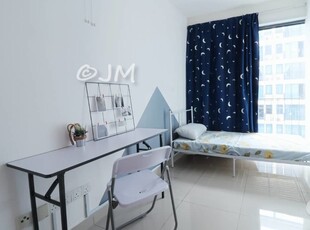 Single Room at Trefoil, Setia Alam