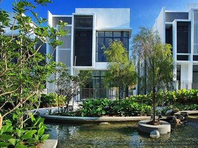 3 Storey Courtyard Villa 16 QUARTZ, MELAWATI Kuala Lumpur For Rent