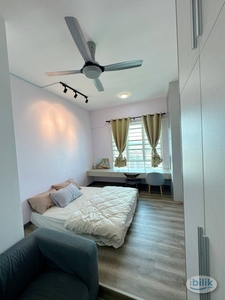 Solaria Residences Master Queen Bed Room at Bayan Lepas, Penang