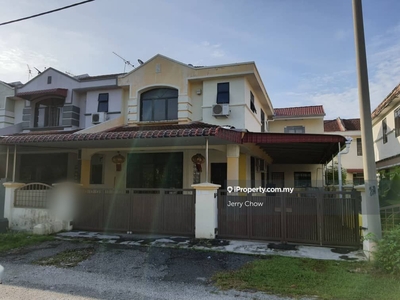Taman Pinji Perdana Intermediate Corner House for Sale