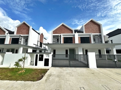 Brand New 2 Storey Semi D Cluster Bywater Homes Setia Alam