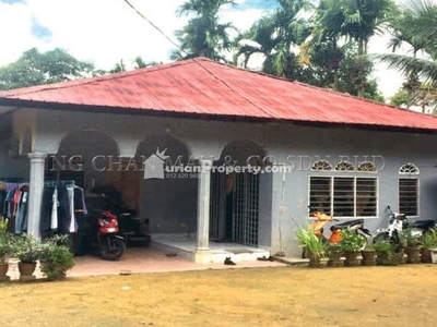 Bungalow House For Auction at Marang
