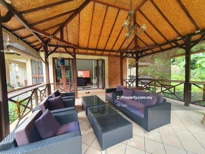 Bungalow with nature surroundings, close to Bdr Utama shopping mall