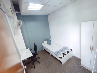 Female Single fully furnished room at glomac Centro commercial