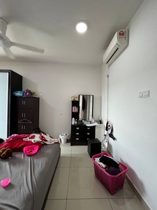 Idaman Residence @Nusa Idaman for SALES -- 3+1 bedrooms