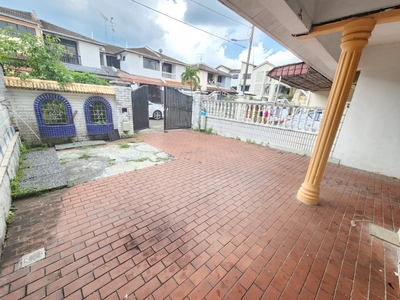 Jalan Rosmerah 3/xx, Taman Johor Jaya Johor Bahru @ Double Storey Terrace House