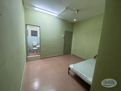 Master Bedroom untuk di sewa di Pangsapuri Sri Nelayan, Telok Gong, Klang (LELAKI)