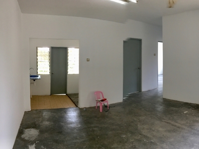 Pangsapuri Sri Indah, Flat, 3rd Floor, Corner, Walk Up, Newly Painted
