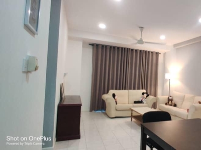 Pleasant Court Apartment For Rent! Located at Jalan Stampin Timur