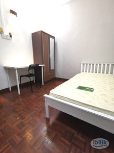 Single room In S17, Petaling Jaya Near UM