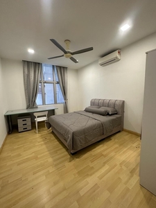 Tastefully and newly renovated rooms for rent with car park @ USJ One Avenue