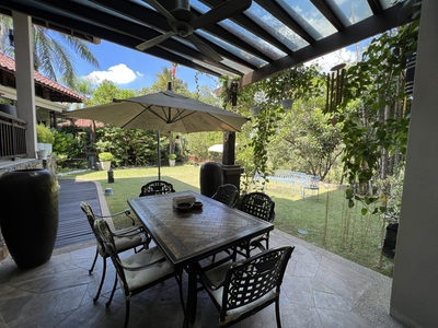 Valencia bungalow with large garden for rental