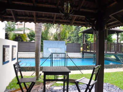 Valencia bungalow with swimming pool for rent