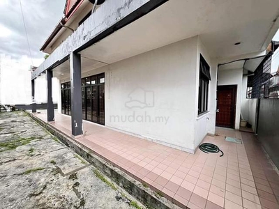 taman suria terrace end lot with extra land