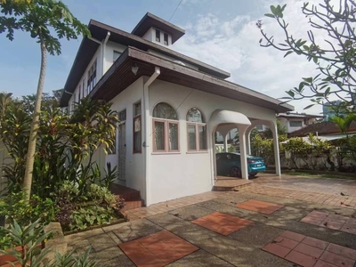 Big and Cheap Bungalow for Rent at Damansara Heights
