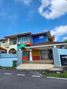 Double Storey Semi Detached House For Rent Located at Stapok, next to SJK Chung Hua No.6