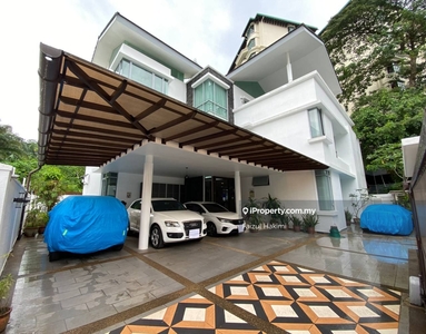Elite location 3 storey bungalow with swimming pool in Kuala Lumpur