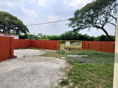 Extra Land Double Storey Corner lot at Tmn Sri Muda Shah Alam for Sale