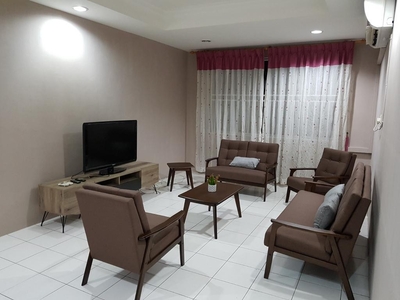 Floridale Condominium For Rent! Located at Jalan Wan Alwi, Opposite Vivacity