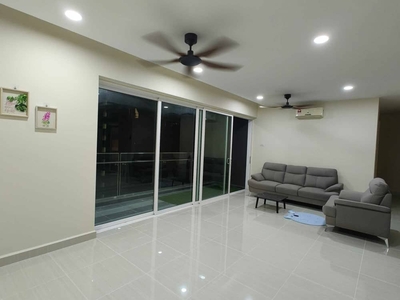 Medini Signature 4 Bedrooms 5 Bathrooms Fully Furnished for Rent