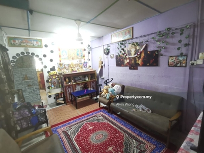 Pangsa Kulai 2 Bedrooms Flat for Sale