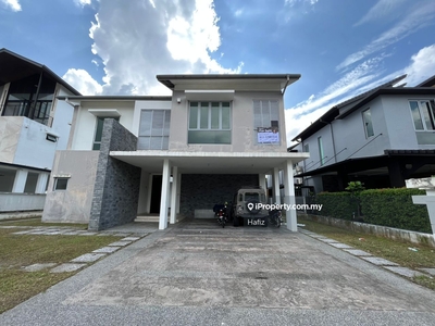 2 Storey Bungalow with Pool Glenmarie Gardens Gated Guarded Shah Alam