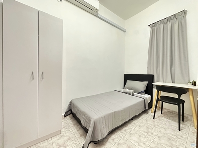 Bukit Indah Cheap & Comfort Single Aircon Room Available