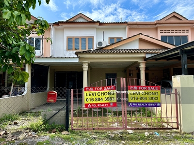 Double (2) storey terrace house at new town, Kampar for sale!!