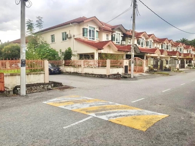Double Storey End Lot (with extra land) Terrace House, Taman Pelangi Semenyih, Semenyih