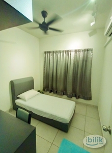 Fully Furnished Middle Room near MRT Taman Connaught