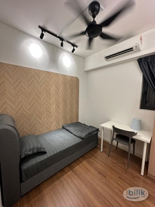 Fully Furnished Single Room For rent Near Lrt Walking Distance