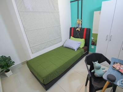 Fully Furnished Single Room With Window & Air Conditioning @ Astetica Residences, Seri Kembangan, Balakong, Serdang, The Mines Shopping Mall
