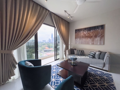 Luxury fully furnished unit ready to move in , brand new close to KLCC