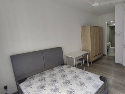 Master Room at United Point Residence with Parking