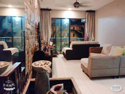Middle Room at Kota Damansara, Petaling Jaya