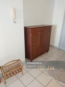 Near LRT station Asia Jaya Full Furnished 3 bedrooms Unit