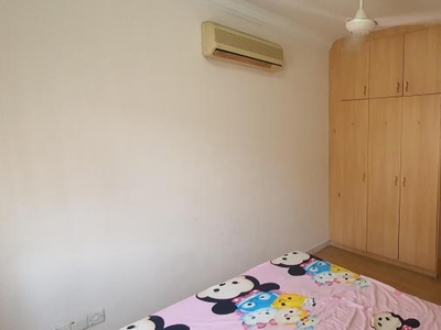 Room in condominium for rent in Bandar Utama