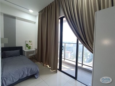 Single Room with Balcony for Rent at Trion Premium Suites, KL