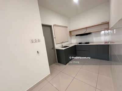 Ten Kinrara Puchong, 2 Rooms Apartment Nearby LRT Station for Rent.