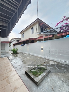 Town area double storey with land ! Fully new renovation !