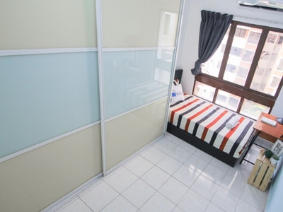 with Carpark Single room with Aircond at Palm Spring @ Damansara