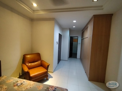 [All Included] Big Master Room at Suria Jelatek Residence, Ampang Hilir 5 minutes to LRT Jelatek KLCC Gleneagles Great Eastern Mall Ampang