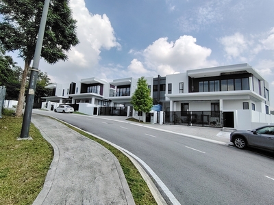 Bandar Sungai Long, Selangor, Terrace House