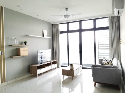 Beside East Coast Highway to CIQ, Fully Furnished 3 Bedrooms Green Haven for Rent